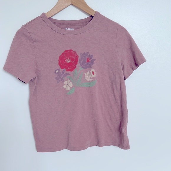 Any 3 t-shirts for $10 🌸 Old Navy Pink Fitted Short Sleeve T-Shirt - Picture 1 of 4